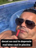 Decat sa cazi in depresie mai bine cazi in piscina - poza demo