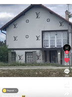 Balkan House - Louis Vuitton - poza demo