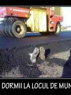 Când adormi la locul de muncă - poza demo