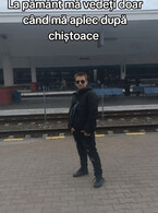 La pamant ma vedeti doar cand ma aplec dupa chisto - poza demo