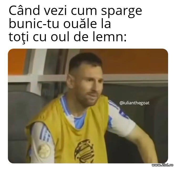 Cum vezi cum sparge ouale bunica-tu | poze haioase