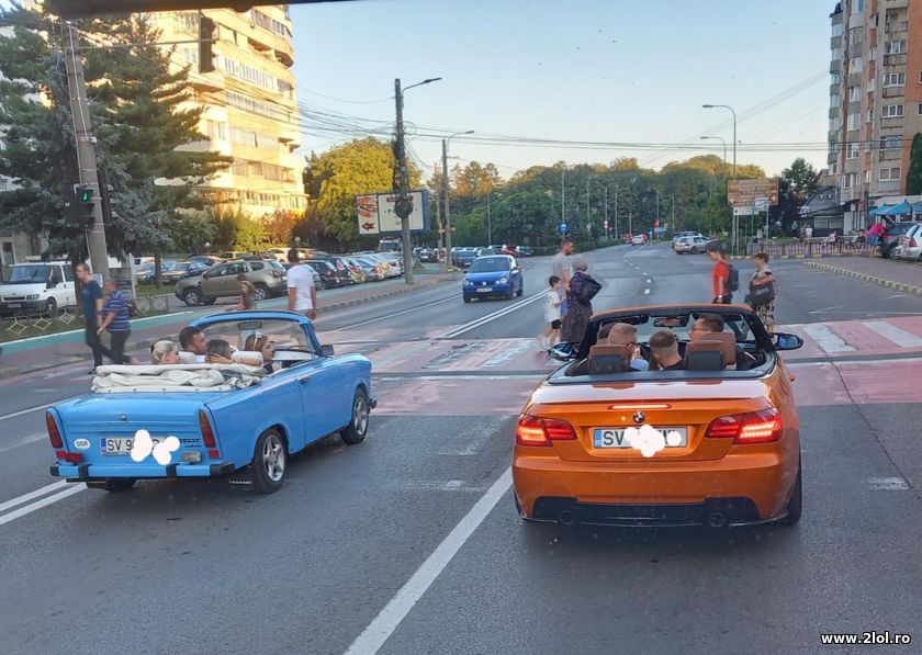 Ala din stanga are mai mult success la femei | poze haioase