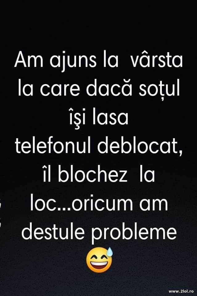 Daca sotul isi lasa telefonul deblocat poze haioase