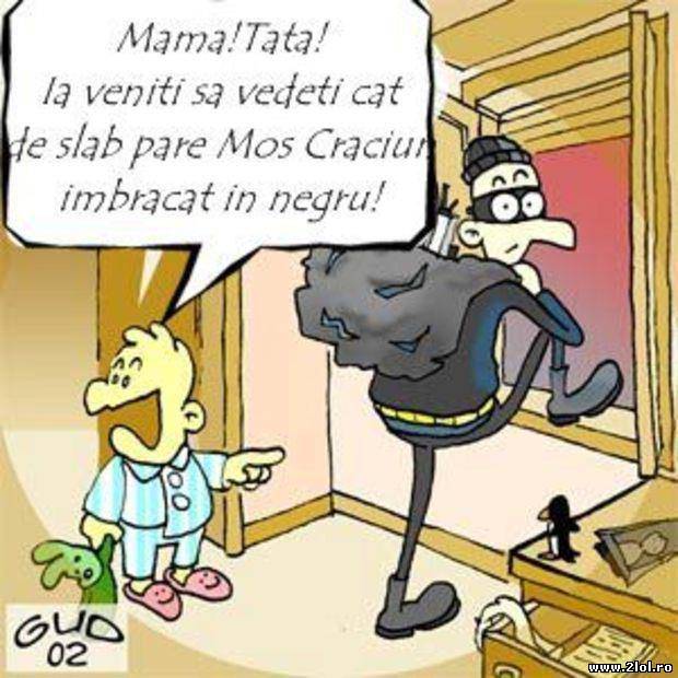 Moş Crăciun îmbrăcat în negru poze haioase