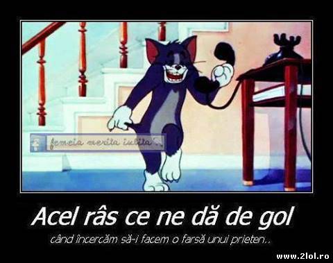 Râsul acela care ne dă de gol când facem o farsă poze haioase