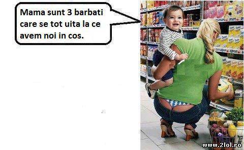 Numai la coș se uită poze haioase