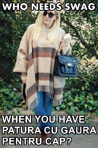 Pătura cu gaură pentru cap poze haioase