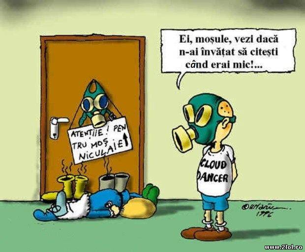 Moșului doar cititul, el scrisul și spălatul poze haioase