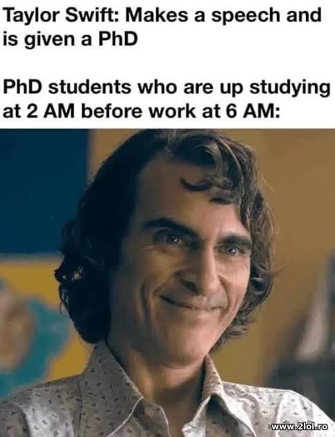 Makes a speech and given a PhD - Taylor Swift poze haioase
