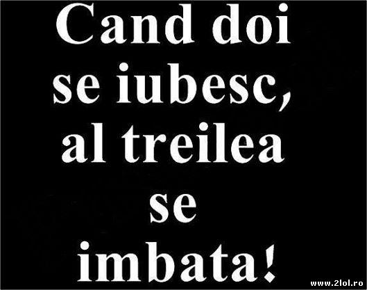 Când doi se iubesc poze haioase