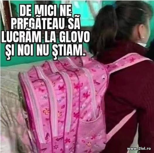 De mici ne pregateau sa lucram la Glovo poze haioase