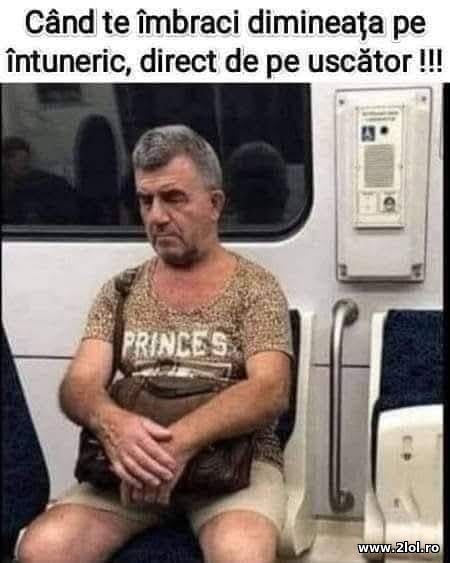 Cand te imbraci dimineata pe intuneric poze haioase