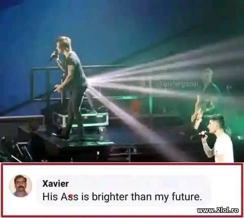 His ass is brigter than my future poze haioase