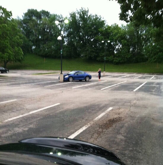 Cum parchează blondele poze haioase