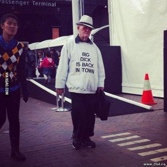 Hopa! Fetelor, s-a întors în oraș poze haioase