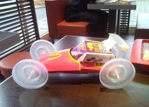 Mașina pe care și-o permit tinerii din România poze haioase