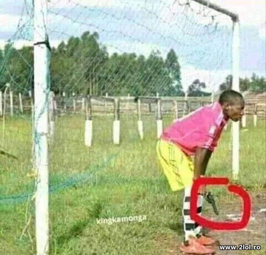 Portarul n-a primit nici un gol poze haioase