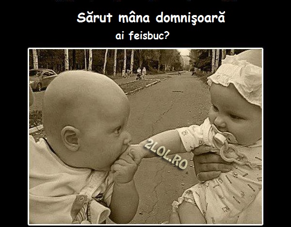 Cum agață bebelușii poze haioase