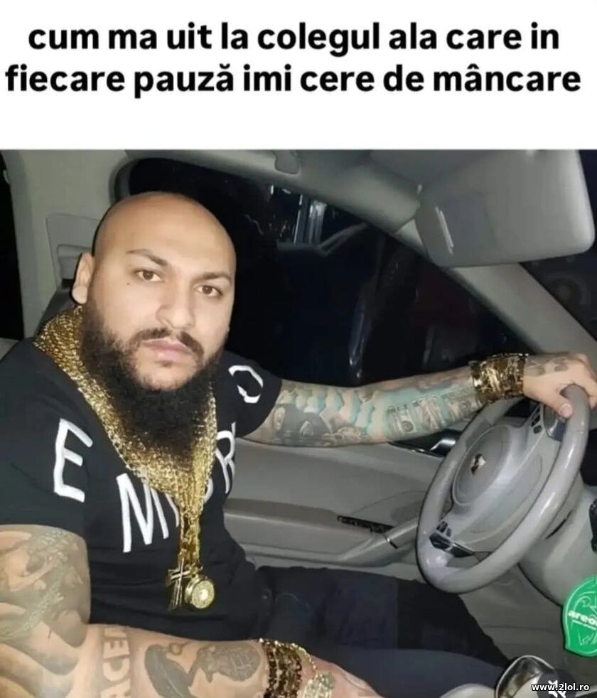 Cand ma uit la colegul ala | poze haioase