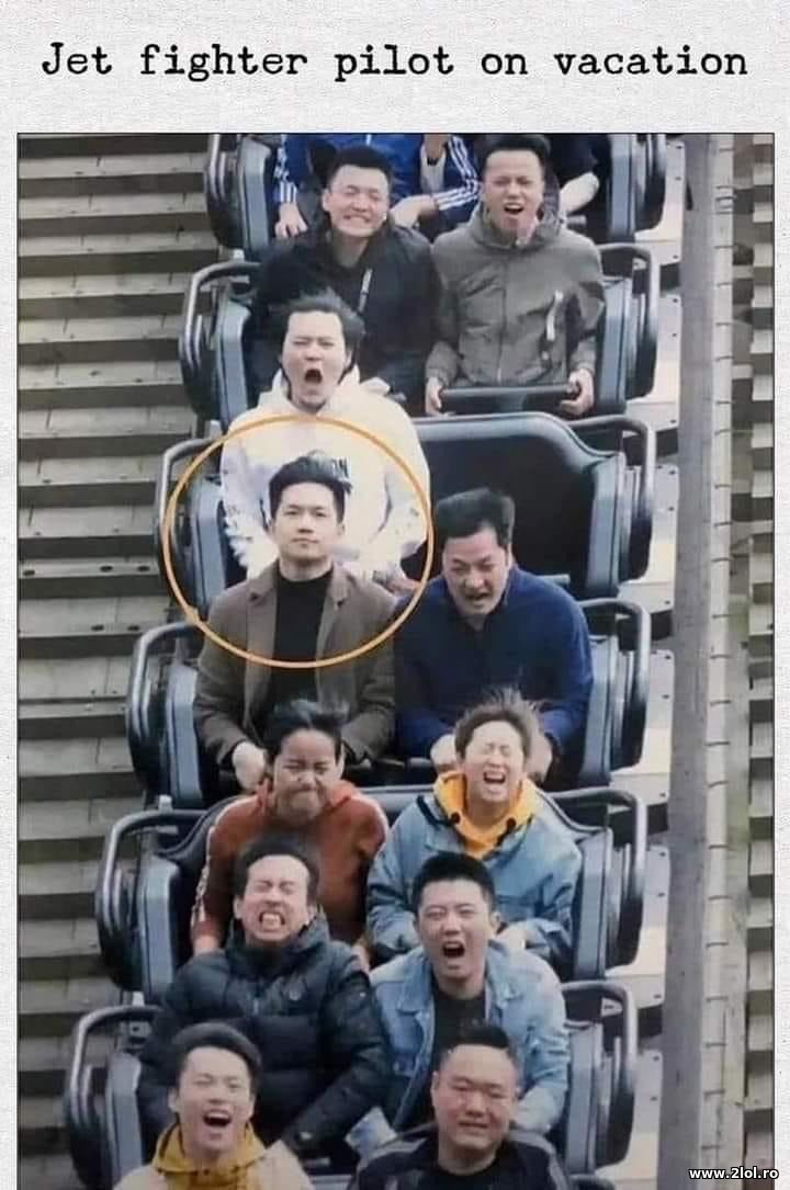 Jet fighter pilot on vacation | poze haioase