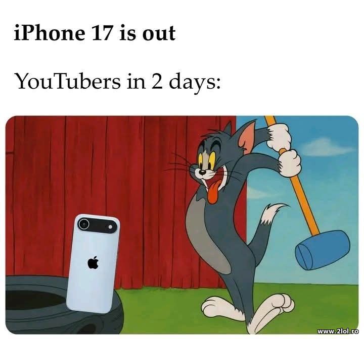 YouTubers in 2 days after iPhone launch | poze haioase