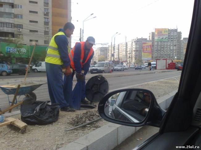 Cum se lucreaza in Romania | poze haioase