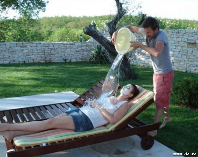 După ce a văzut că banii de pe card au dispărut | poze haioase