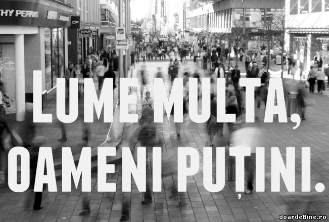 Lume multă, oameni puțini | poze haioase