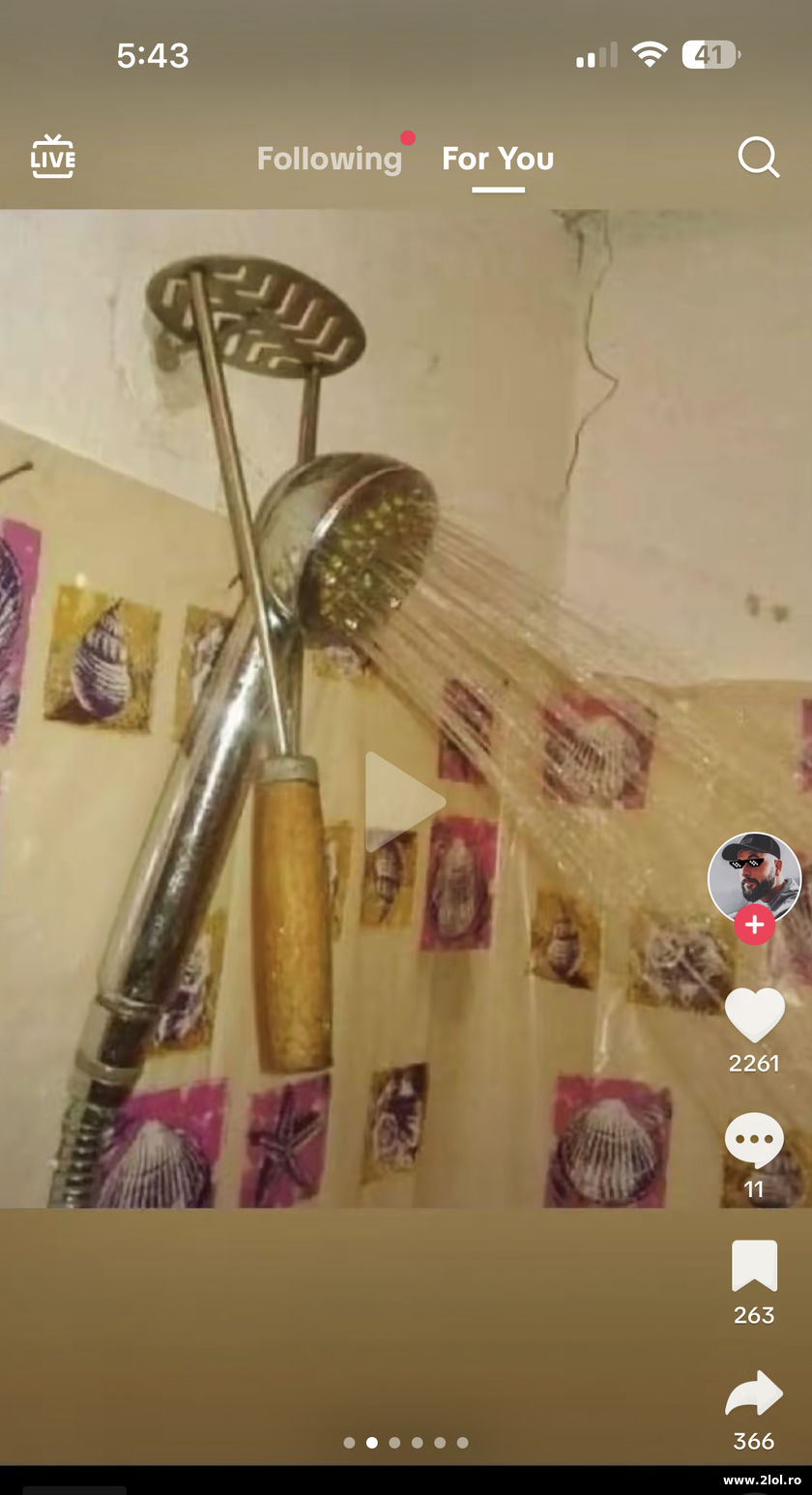 Cap de dus din balcani | poze haioase