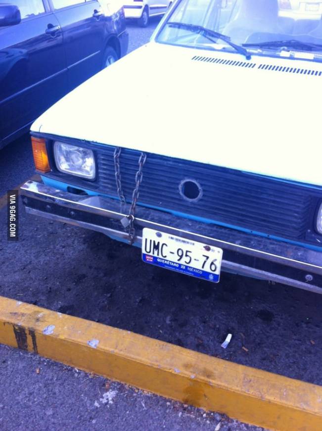 Românii le repară cu sârmă, mexicanii cu lanțul | poze haioase