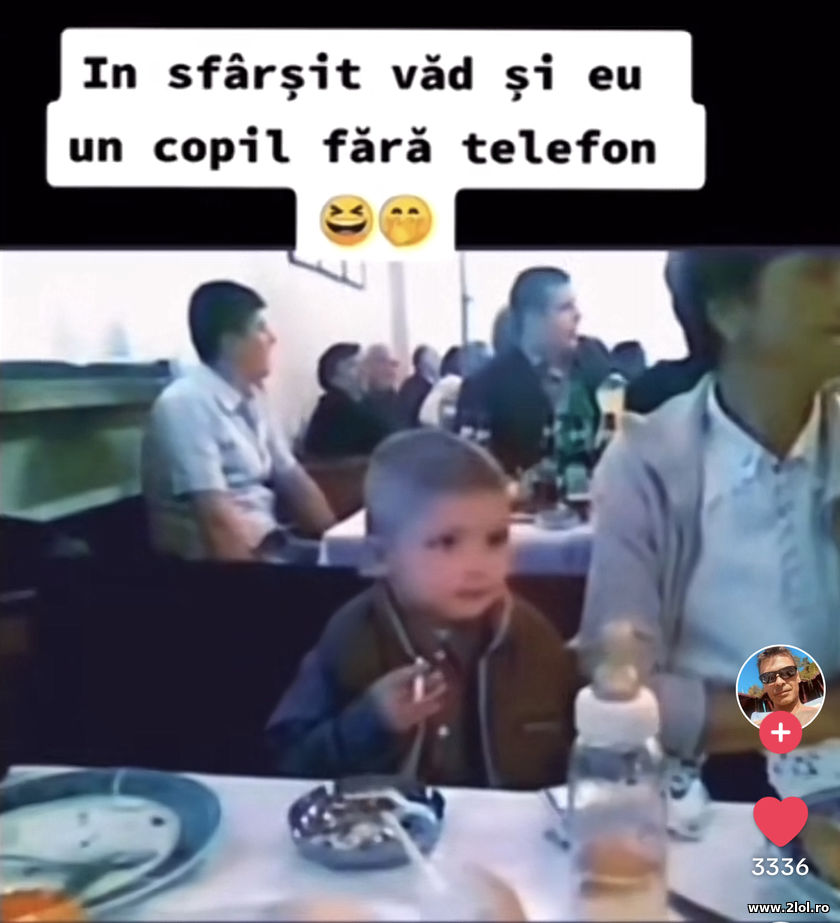 In sfarsit un copil fara telefon | poze haioase